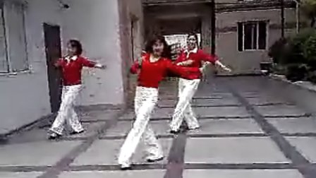 周思萍广场舞 得意的笑