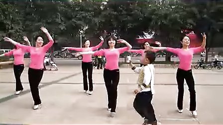 周思萍广场舞 家乡的小河