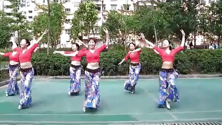 周思萍广场舞 花儿一样的地方