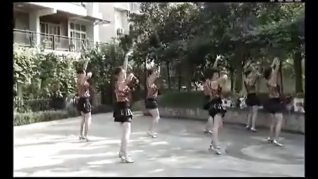 周思萍广场舞 草原之月