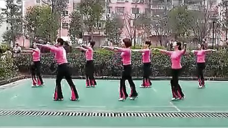 周思萍广场舞 列心中的歌儿献给金珠玛